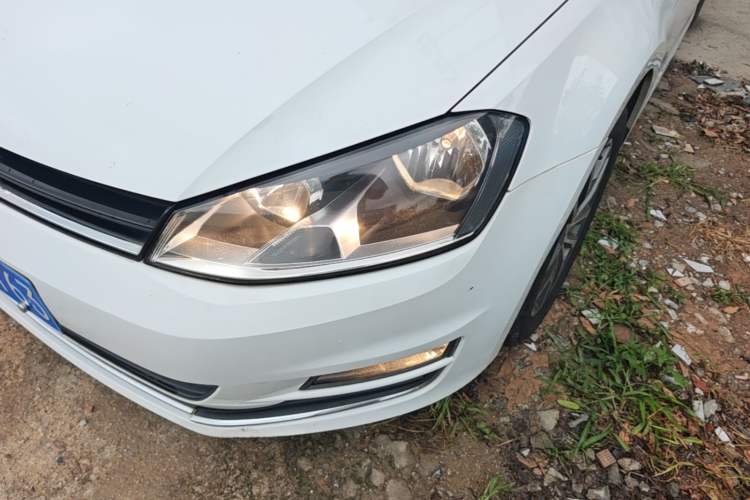 Used Volkswagen Golf 2016 230TSI Automatic Luxury Version Left Front Headlight