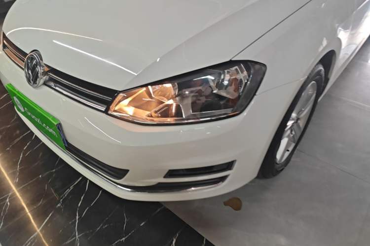Used Volkswagen Golf 2016 1.6L Automatic Comfort Model Left Front Headlight
