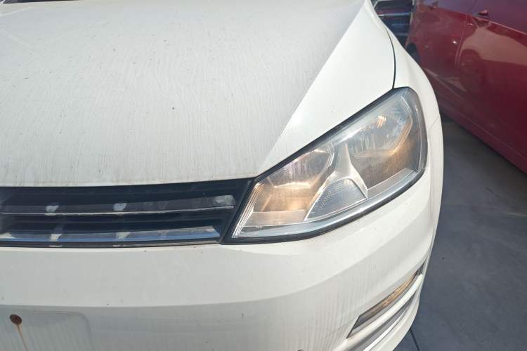 Used Volkswagen Golf 2016 230TSI Manual Comfort Version Left Front Headlight