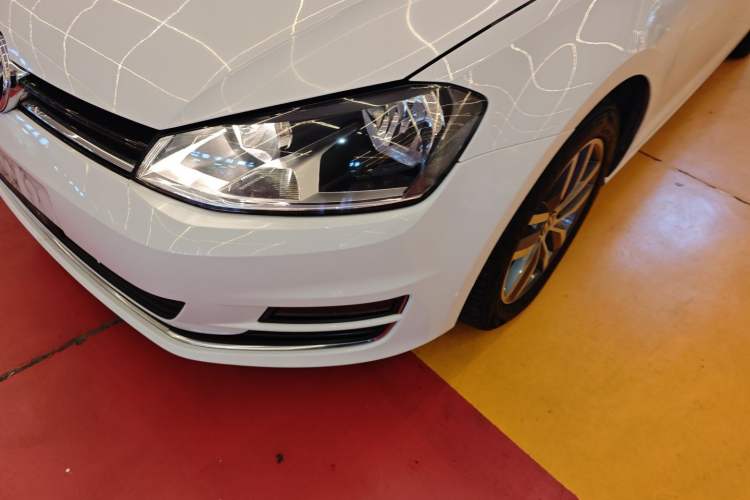 Used Volkswagen Golf 2016 230TSI Automatic Luxury Version Left Front Headlight