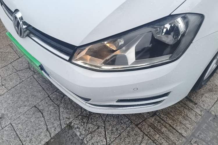 Used Volkswagen Golf 2016 1.6L Automatic Comfort Model Left Front Headlight