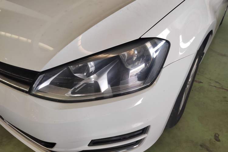Used Volkswagen Golf 2016 1.6L Automatic Fashion Model Left Front Headlight