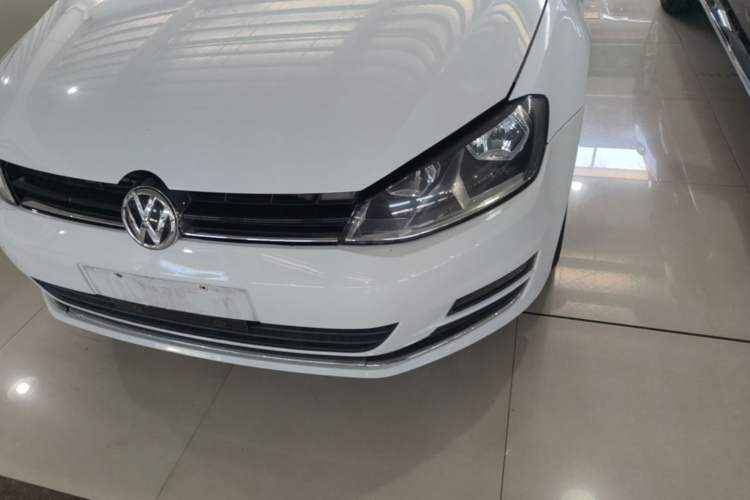 Used Volkswagen Golf 2016 230TSI Automatic Luxury Version Left Front Headlight
