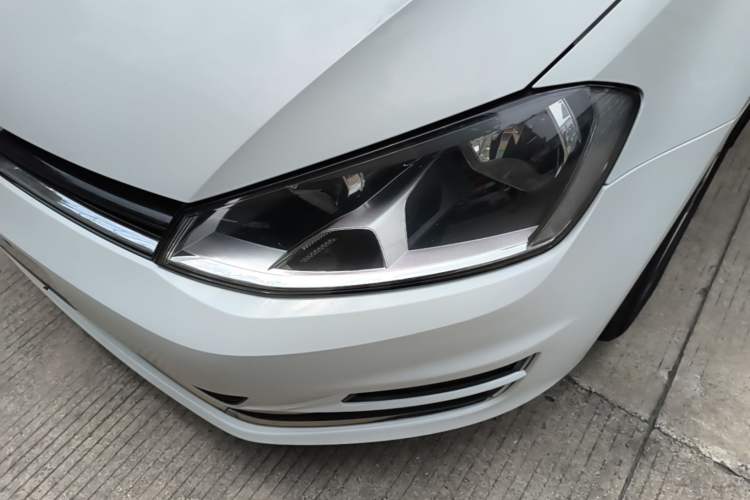 Used Volkswagen Golf 2016 230TSI Automatic Comfort Version Left Front Headlight