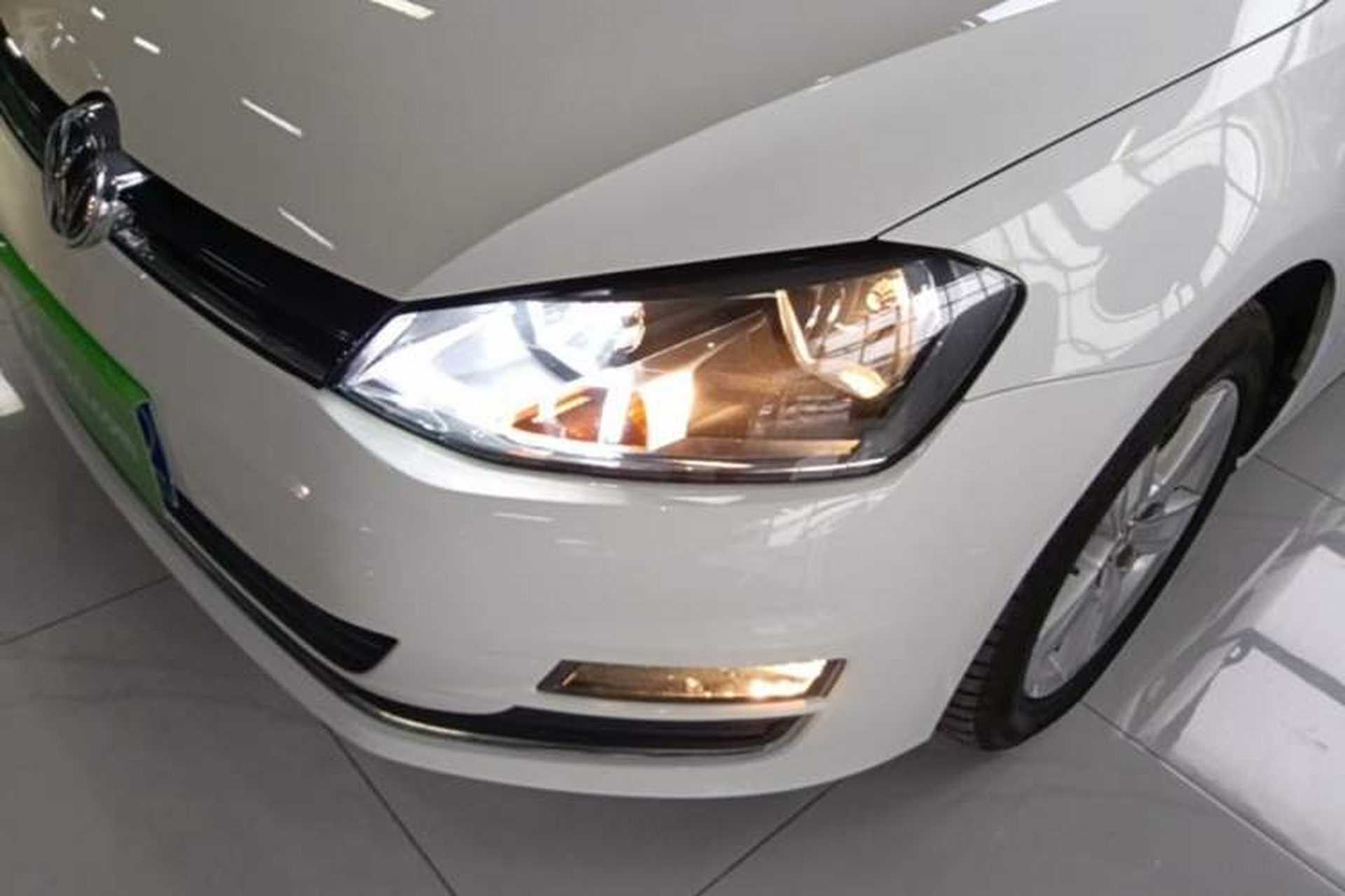 Used Volkswagen Golf 2016 230TSI Automatic Comfort Version Left Front Headlight