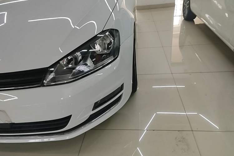 Used Volkswagen Golf 2016 1.6L Automatic Comfort Model Left Front Headlight