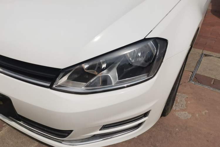 Used Volkswagen Golf 2016 230TSI Automatic Comfort Version Left Front Headlight