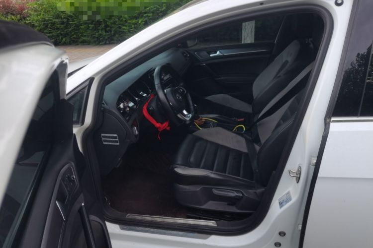 Used Volkswagen Golf 2016 1.4TSI Automatic R-Line Left Front Seat