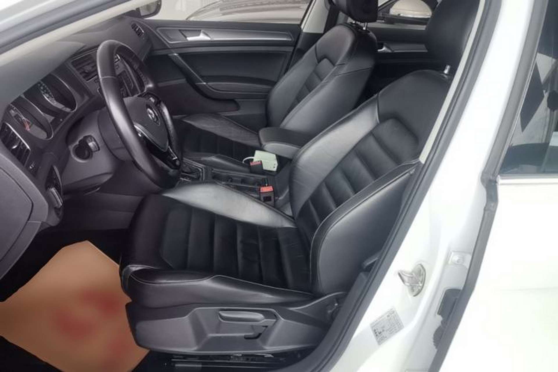 Used Volkswagen Golf 2016 230TSI Automatic Luxury Version Left Front Seat