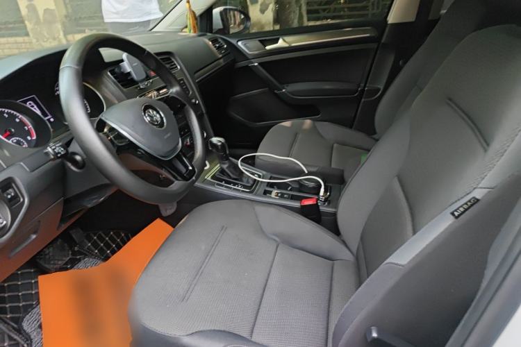 Used Volkswagen Golf 2016 230TSI Automatic Comfort Version Left Front Seat