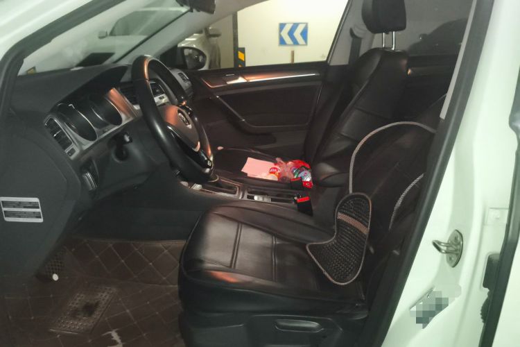 Used Volkswagen Golf 2016 1.6L Automatic Comfort Model Left Front Seat