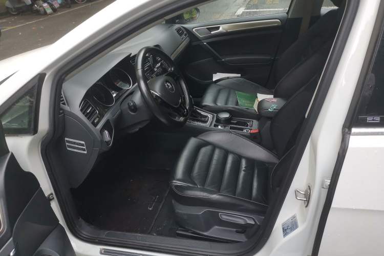 Used Volkswagen Golf 2016 1.4 TSI 25th Anniversary Edition Left Front Seat