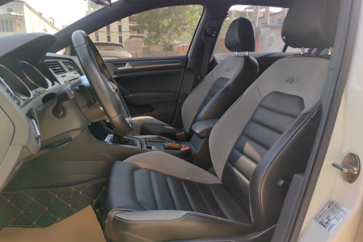 Used Volkswagen Golf 2016 1.4TSI Automatic R-Line Left Front Seat