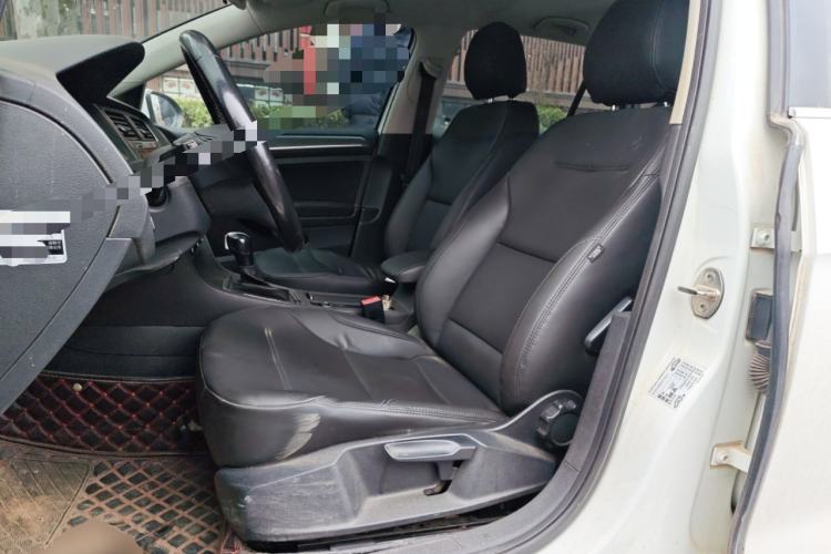 Used Volkswagen Golf 2016 1.6L Automatic Comfort Model Left Front Seat