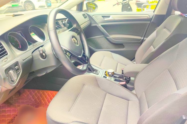 Used Volkswagen Golf 2016 230TSI Automatic Comfort Version Left Front Seat