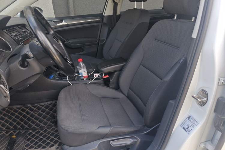 Used Volkswagen Golf 2016 230TSI Automatic Comfort Version Left Front Seat
