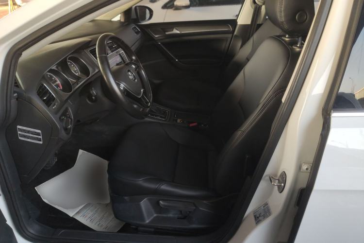 Used Volkswagen Golf 2016 230TSI Automatic Comfort Version Left Front Seat