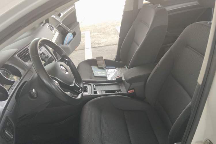 Used Volkswagen Golf 2016 230TSI Automatic Comfort Version Left Front Seat