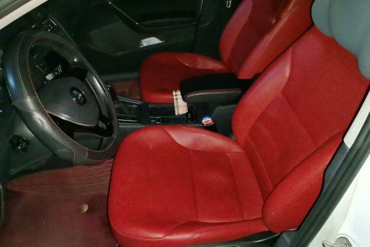 Used Volkswagen Golf 2016 230TSI Automatic Comfort Version Left Front Seat