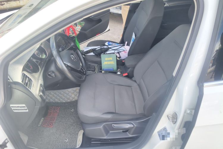 Used Volkswagen Golf 2016 1.6L Automatic Comfort Model Left Front Seat