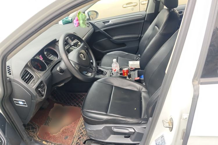 Used Volkswagen Golf 2016 1.6L Automatic Fashion Model Left Front Seat