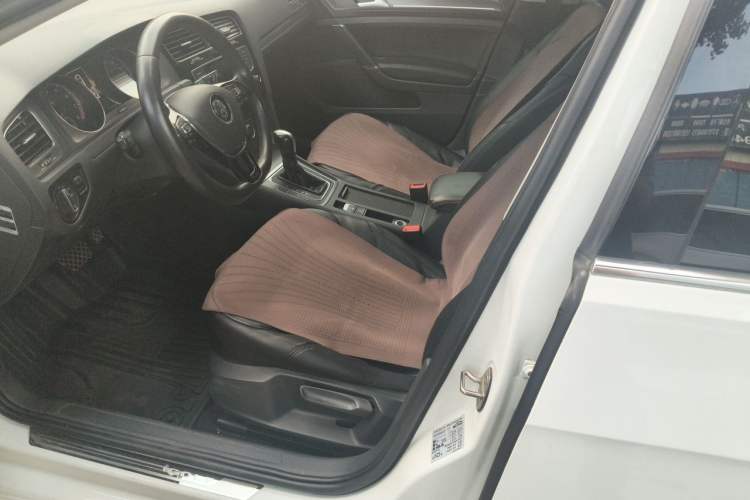 Used Volkswagen Golf 2016 230TSI Automatic Comfort Version Left Front Seat