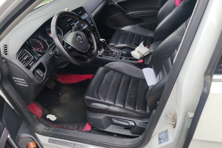 Used Volkswagen Golf 2016 1.4 TSI 25th Anniversary Edition Left Front Seat