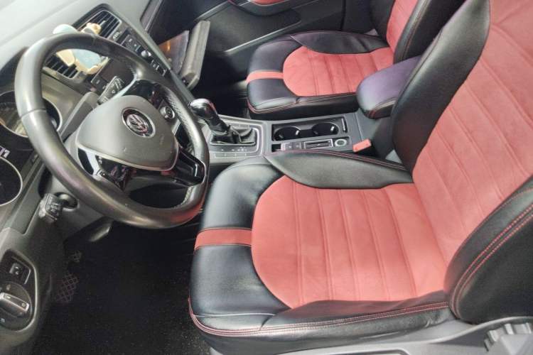 Used Volkswagen Golf 2016 230TSI Automatic Comfort Version Left Front Seat
