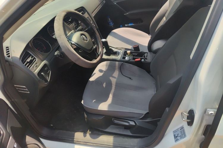 Used Volkswagen Golf 2016 1.6L Automatic Comfort Model Left Front Seat