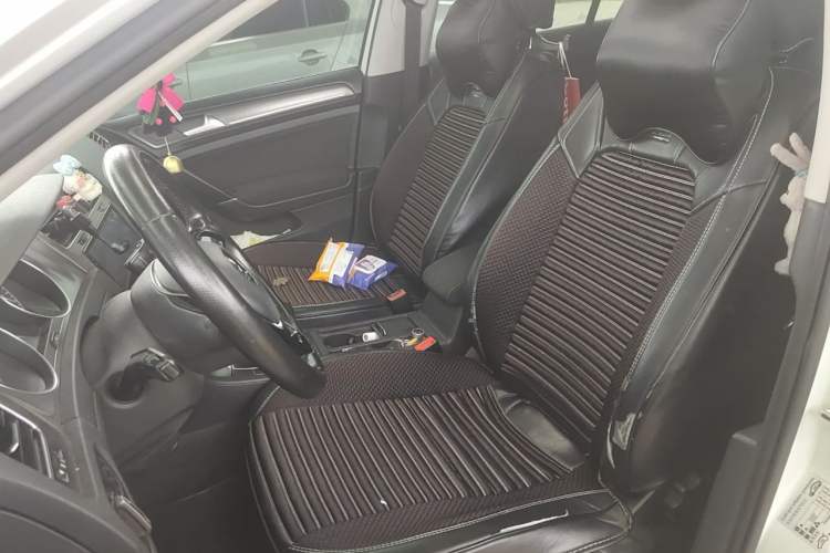 Used Volkswagen Golf 2016 1.6L Automatic Comfort Model Left Front Seat