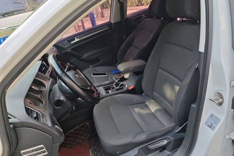 Used Volkswagen Golf 2016 230TSI Automatic Comfort Version Left Front Seat