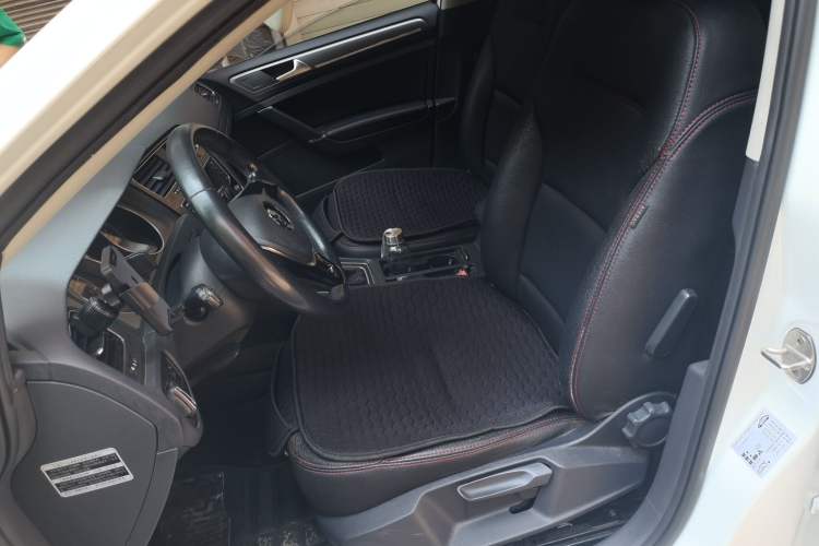 Used Volkswagen Golf 2016 1.6L Automatic Comfort Model Left Front Seat