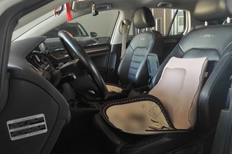 Used Volkswagen Golf 2016 1.4 TSI 25th Anniversary Edition Left Front Seat