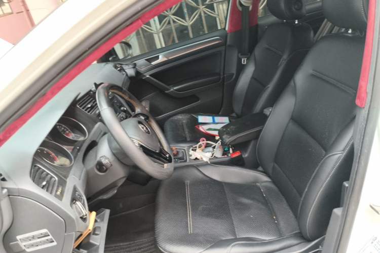 Used Volkswagen Golf 2016 230TSI Automatic Comfort Version Left Front Seat