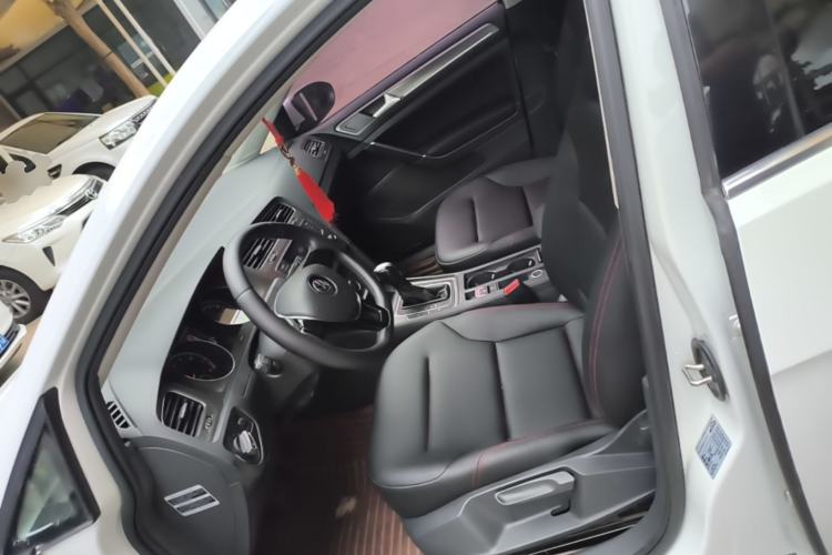 Used Volkswagen Golf 2016 230TSI Automatic Comfort Version Left Front Seat