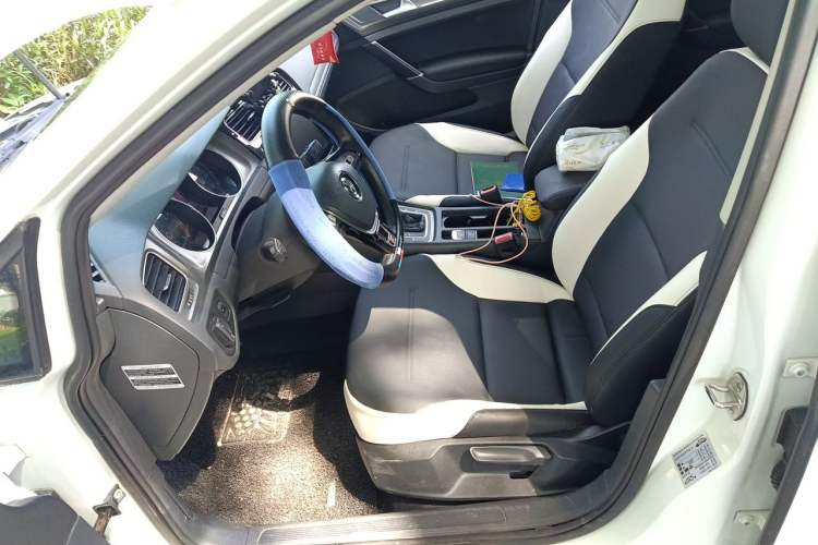 Used Volkswagen Golf 2016 230TSI Automatic Comfort Version Left Front Seat