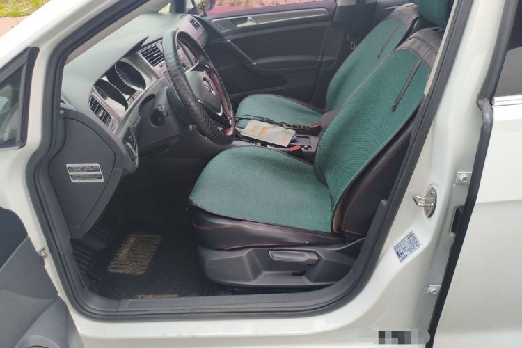 Used Volkswagen Golf 2016 1.6L Automatic Comfort Model Left Front Seat