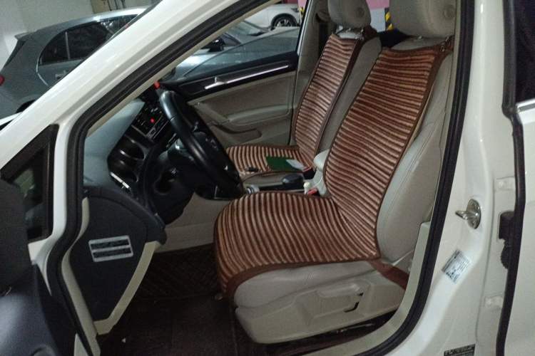 Used Volkswagen Golf 2016 1.6L Automatic Comfort Model Left Front Seat