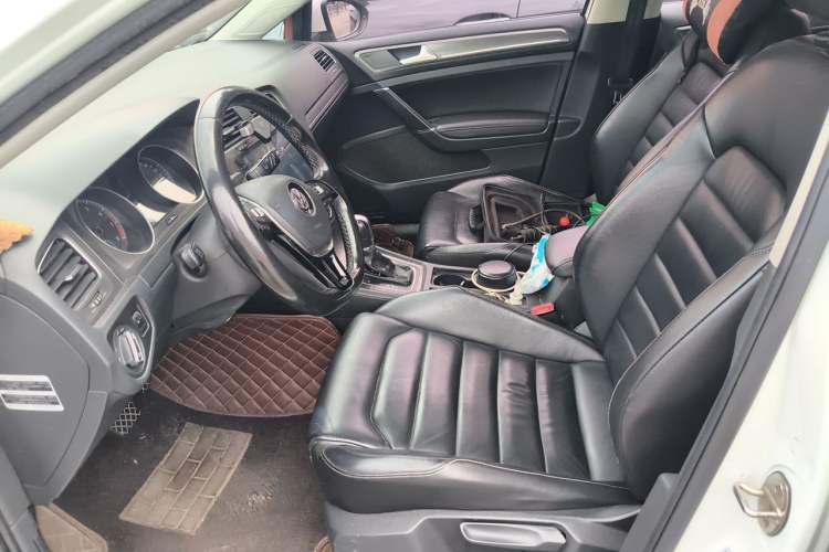 Used Volkswagen Golf 2016 230TSI Automatic Comfort Version Left Front Seat