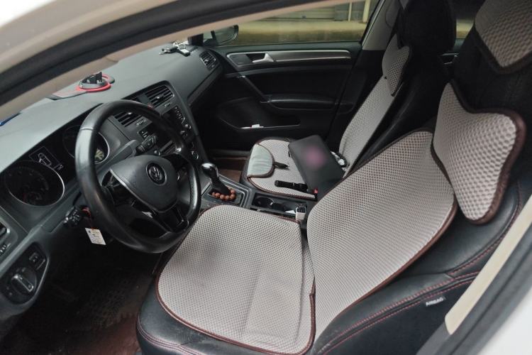 Used Volkswagen Golf 2016 1.6L Automatic Comfort Model Left Front Seat