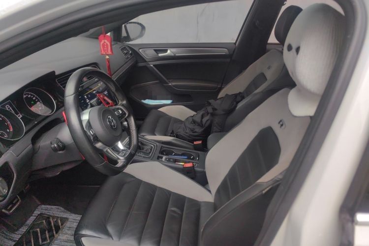 Used Volkswagen Golf 2016 1.4TSI Automatic R-Line Left Front Seat