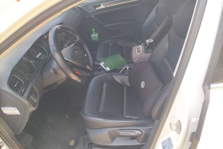 Used Volkswagen Golf 2016 230TSI Automatic Comfort Version Left Front Seat