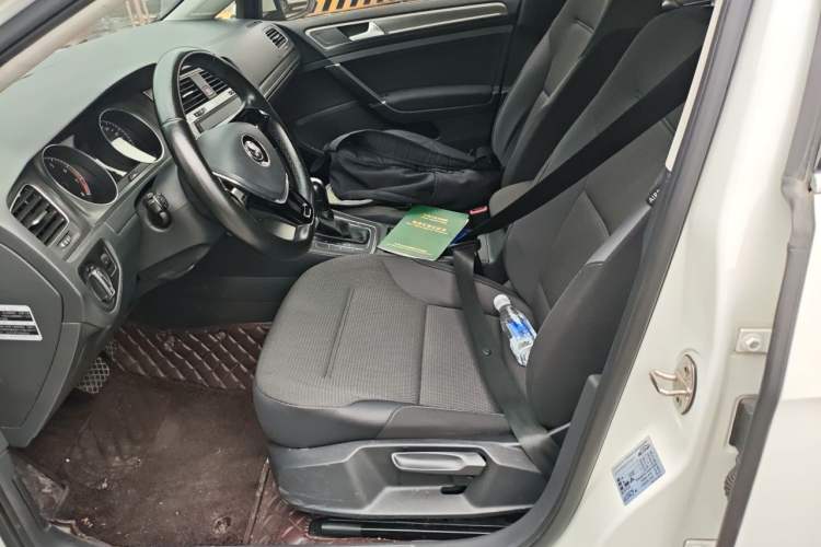 Used Volkswagen Golf 2016 230TSI Automatic Comfort Version Left Front Seat