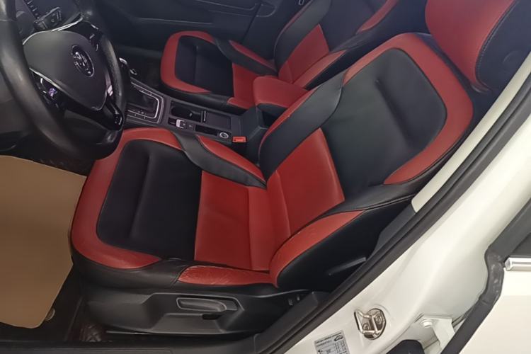 Used Volkswagen Golf 2016 1.6L Automatic Comfort Model Left Front Seat