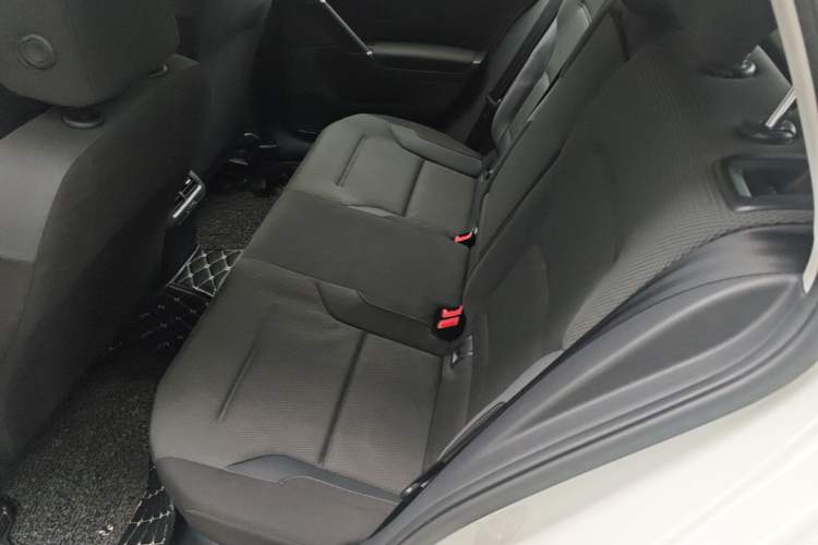 Used Volkswagen Golf 2016 230TSI Automatic Comfort Version Left Rear Seat