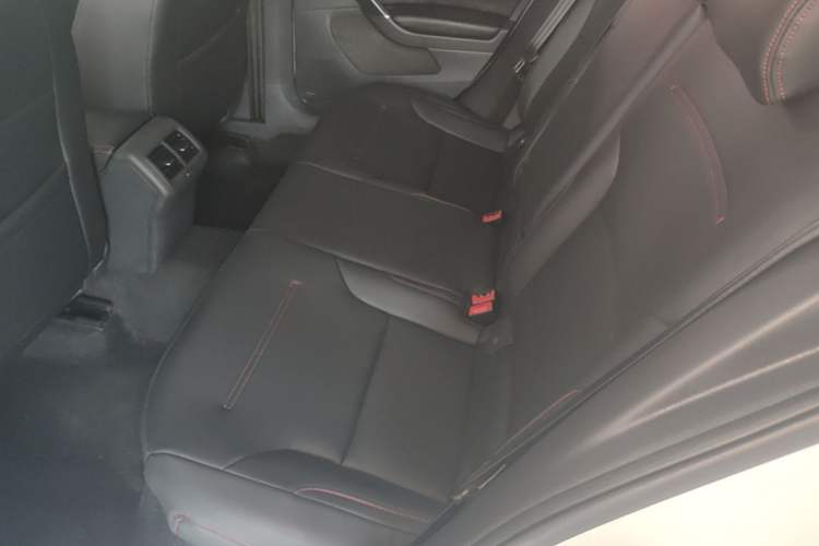 Used Volkswagen Golf 2016 230TSI Automatic Comfort Version Left Rear Seat