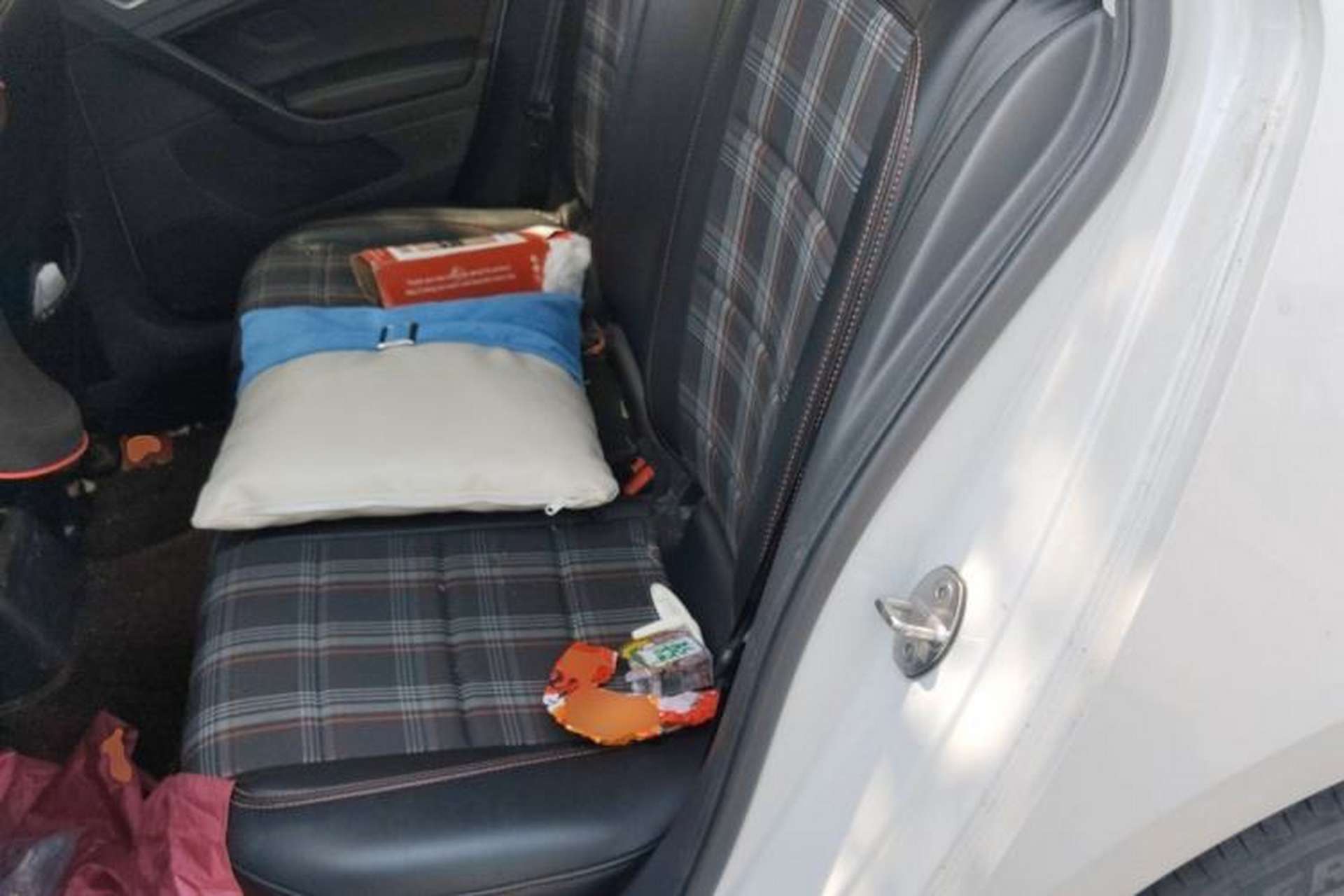 Used Volkswagen Golf 2016 1.6L Automatic Fashion Model Left Rear Seat