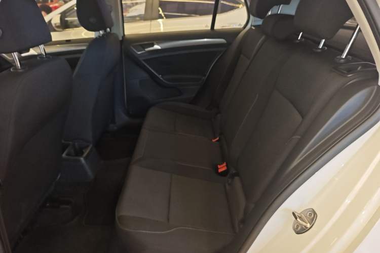 Used Volkswagen Golf 2016 1.6L Manual Fashion Edition Left Rear Seat