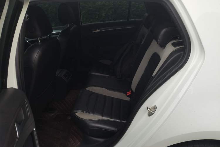 Used Volkswagen Golf 2016 1.4TSI Automatic R-Line Left Rear Seat