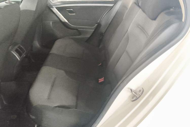 Used Volkswagen Golf 2016 230TSI Automatic Comfort Version Left Rear Seat